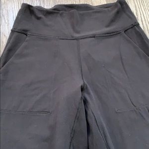 New black lululemon joggers